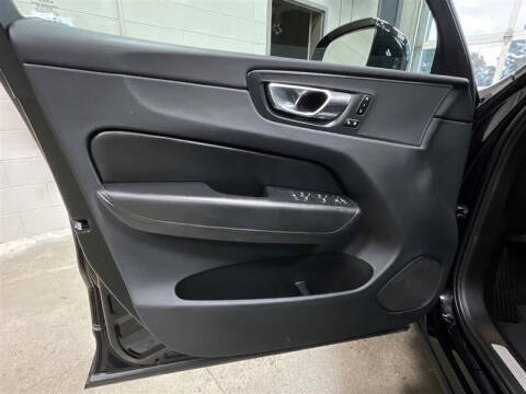 2023 Volvo XC60 B5 Core