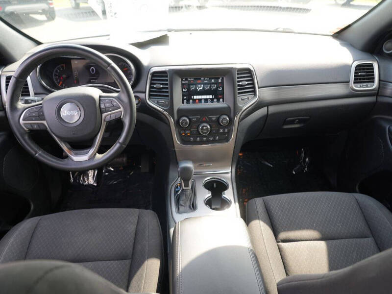 2019 Jeep Grand Cherokee Laredo E