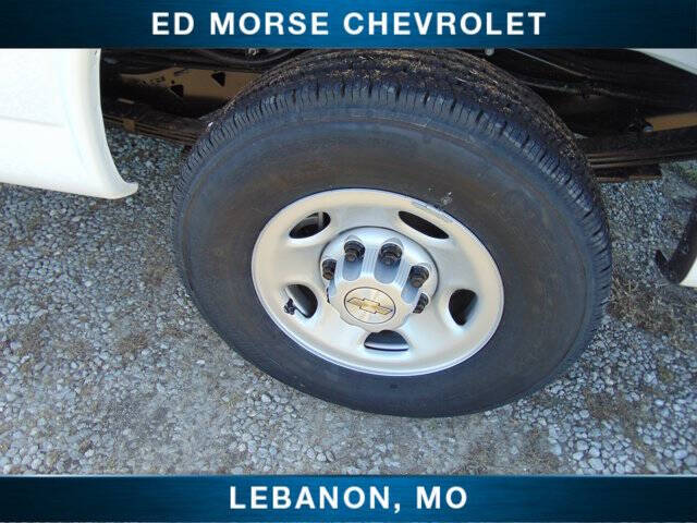 2025 Chevrolet Express 2500
