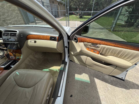 2004 Lexus LS 430