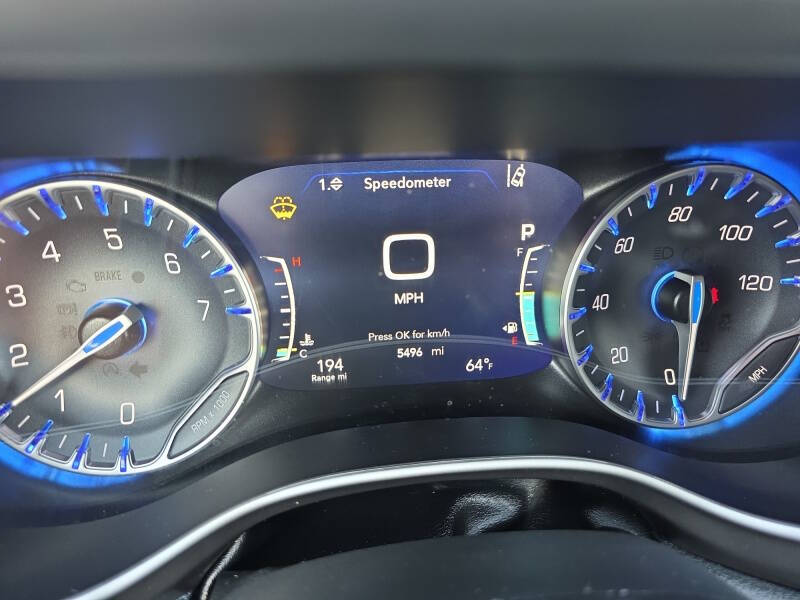 2026 Chrysler Pacifica Select
