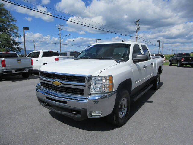 2009 Chevrolet Silverado 2500HD for sale at FINAL DRIVE AUTO SALES INC in Shippensburg, PA