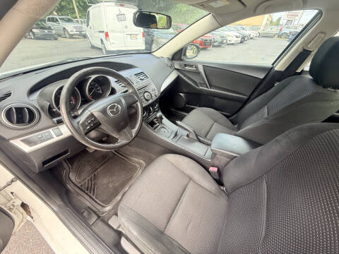 2013 Mazda MAZDA3 i SV