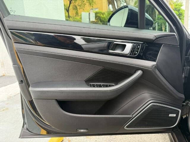 2021 Porsche Panamera