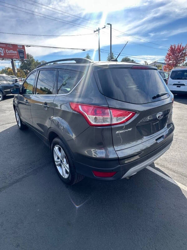 2016 Ford Escape SE