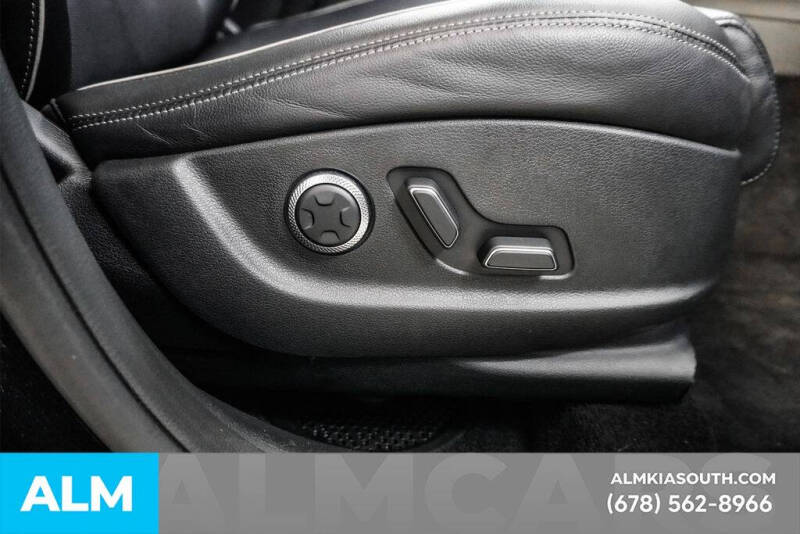 2023 Genesis GV70 2.5T Standard