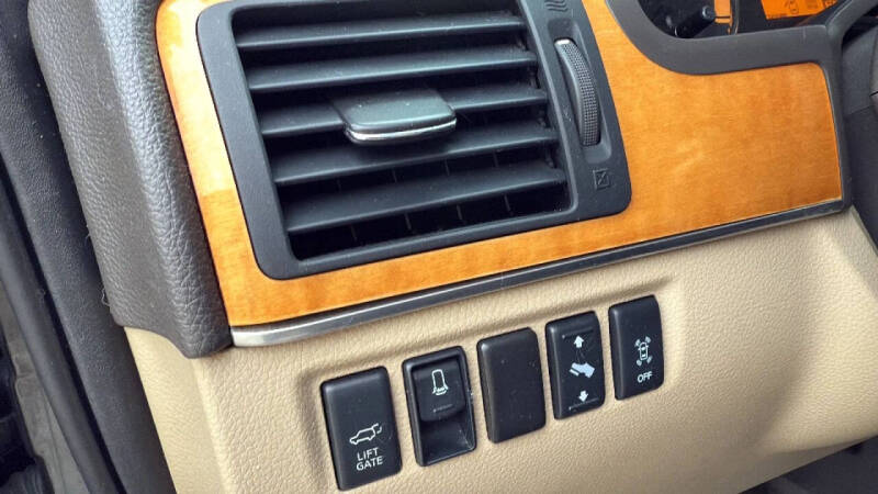 2013 Nissan Armada Platinum