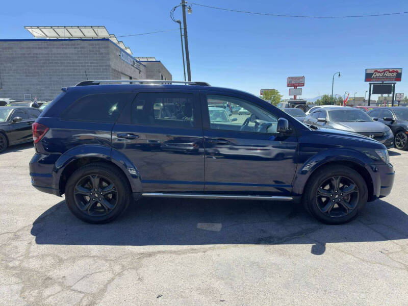 2020 Dodge Journey Crossroad