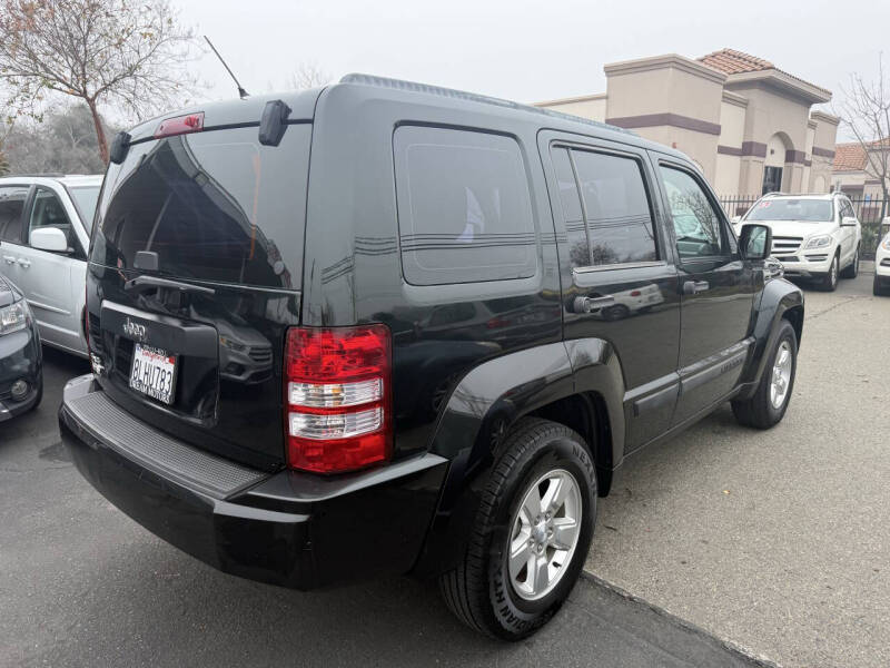 2012 Jeep Liberty Sport