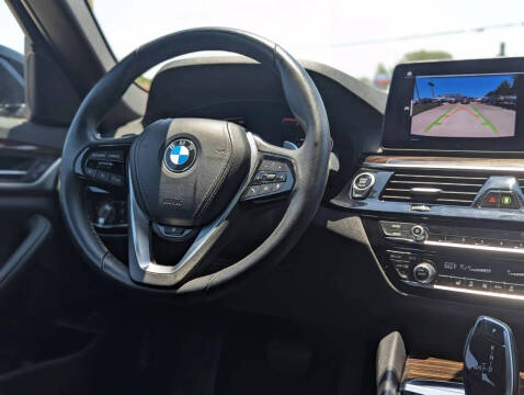 2021 BMW 5 Series 530i