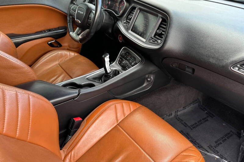 2015 Dodge Challenger SRT Hellcat