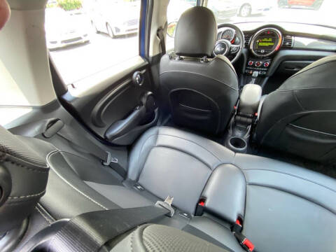 2016 MINI Hardtop 4 Door Cooper