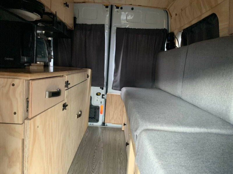 2011 Ford Transit Connect XLT Premium