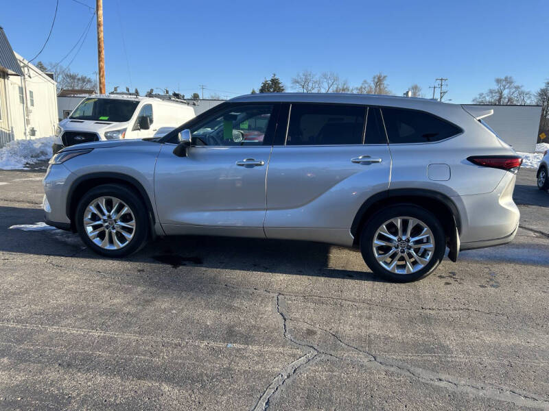 2021 Toyota Highlander for sale at Auto Gallery LLC in Burlington WI