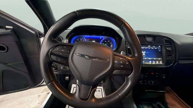 2018 Chrysler 300 S