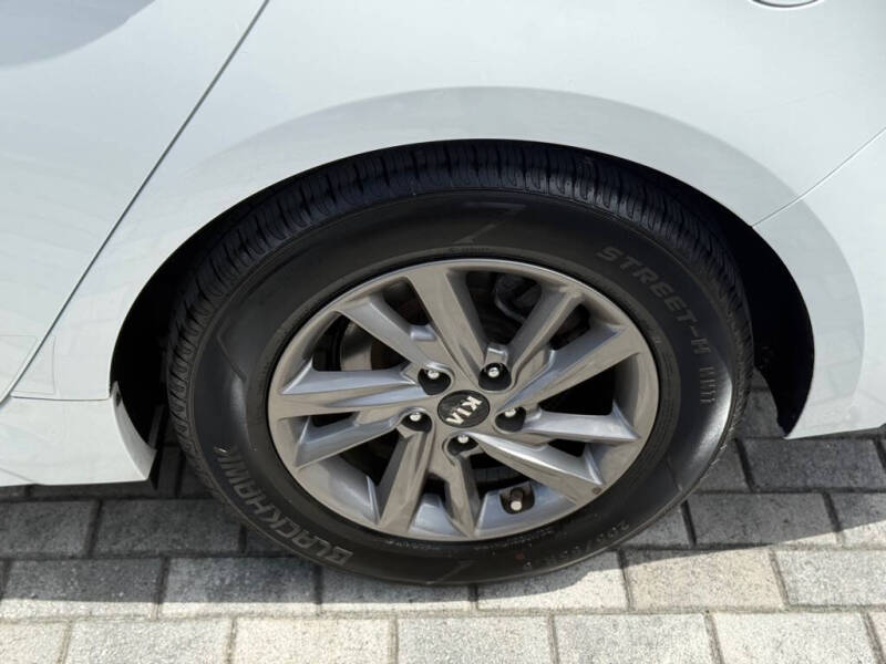 2020 Kia Optima LX