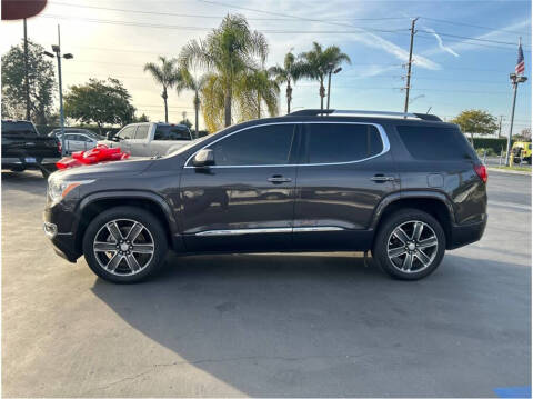 2017 GMC Acadia Denali