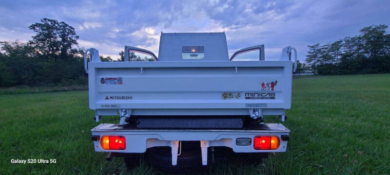 1998 Mitsubishi MINICAB DUMP PTO