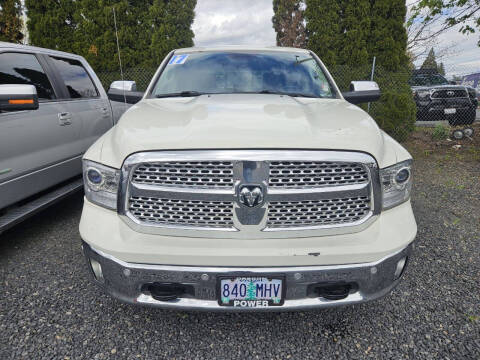 2017 RAM 1500 Laramie