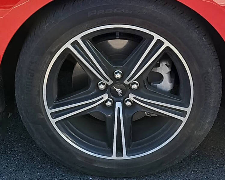 2024 Ford Mustang EcoBoost Premium