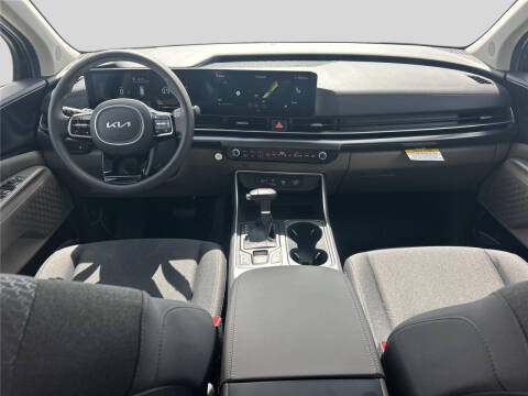 2026 Kia Carnival LX