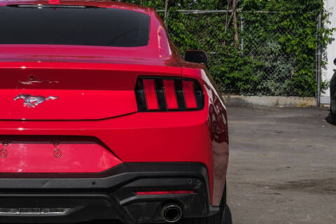 2025 Ford Mustang EcoBoost