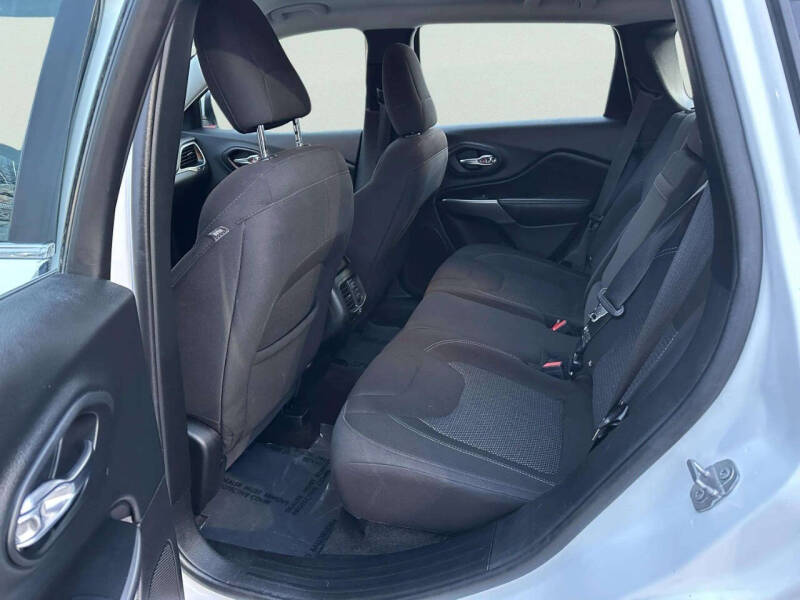 2019 Jeep Cherokee Latitude