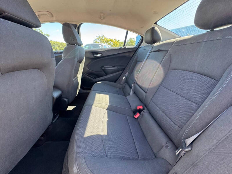 2017 Chevrolet Cruze LT Auto