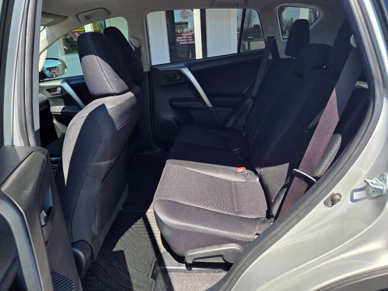 2015 Toyota RAV4 LE