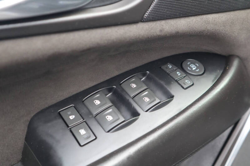 2017 Cadillac Escalade Platinum