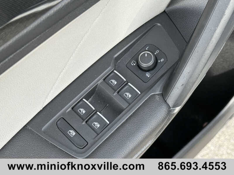 2018 Volkswagen Tiguan 2.0T SEL Premium