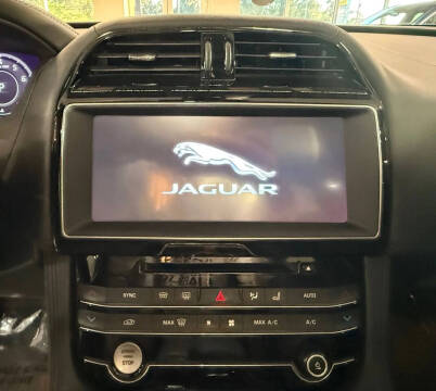 2019 Jaguar F-PACE 30t Prestige