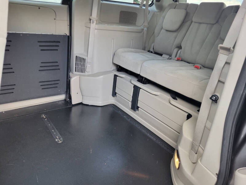 2016 Dodge WHEELCHAIR VAN