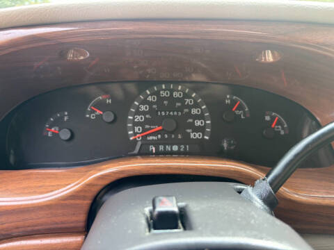 2003 Ford E-Series E-250 SD