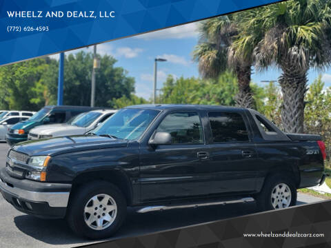 2003 Chevrolet Avalanche for sale at WHEELZ AND DEALZ, LLC in Fort Pierce FL