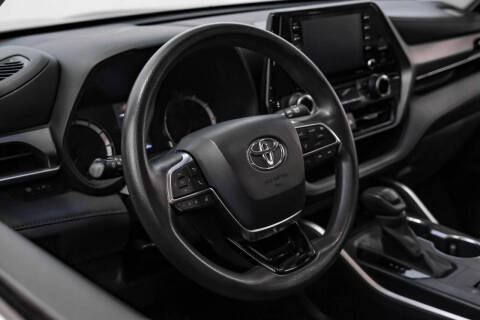 2020 Toyota Highlander L
