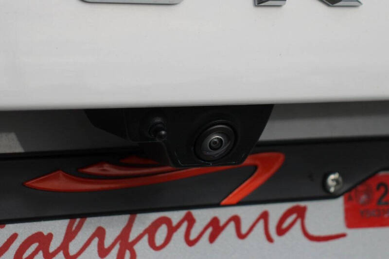 2025 Chevrolet Suburban LS