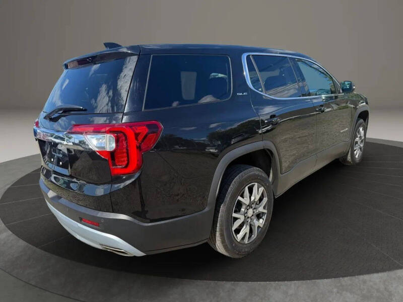 2022 GMC Acadia SLE