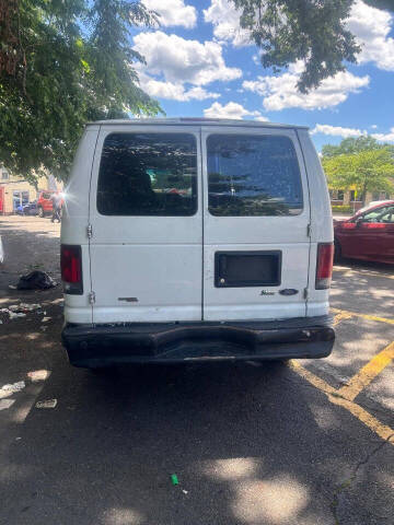 2013 Ford E-Series E-350 SD