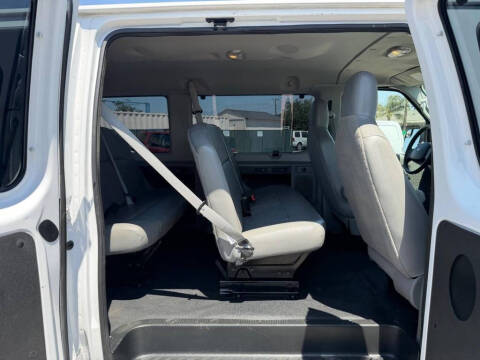 2014 Ford E-Series