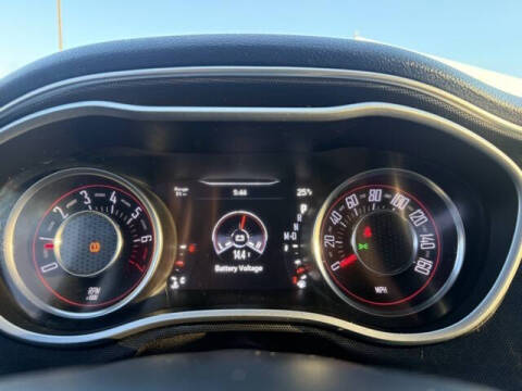 2015 Dodge Challenger SXT Plus