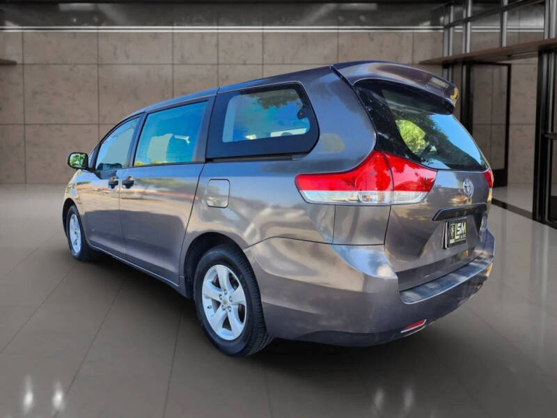 2012 Toyota Sienna