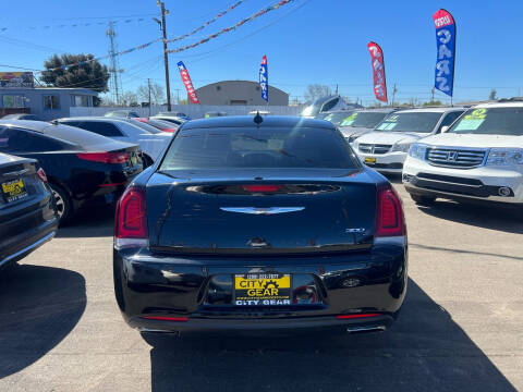 2019 Chrysler 300 S