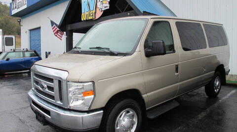 2013 FORD E350 15 PASSENGER VAN for sale at Oregon RV Outlet LLC - Vehicles in Grants Pass OR