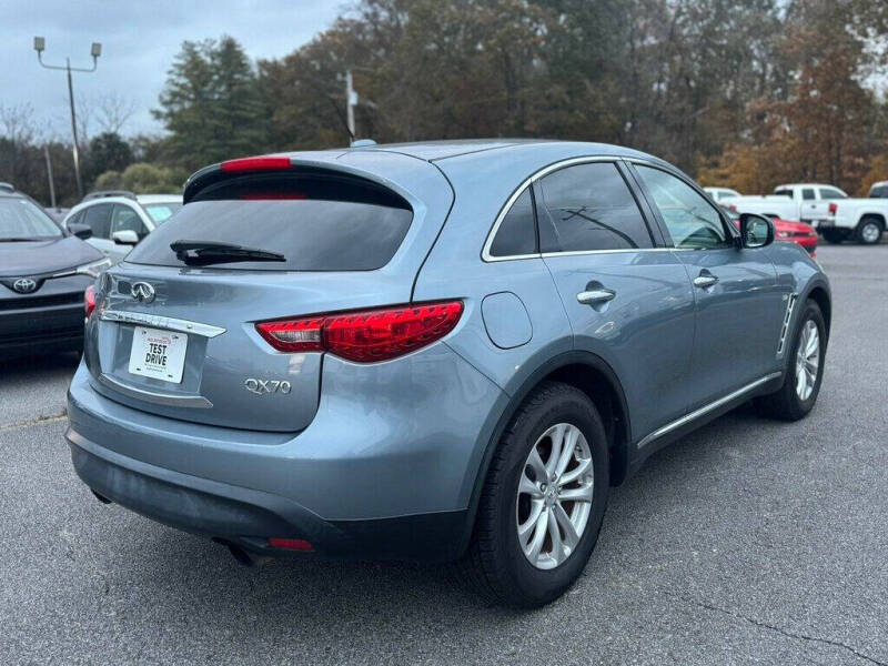 2017 Infiniti QX70