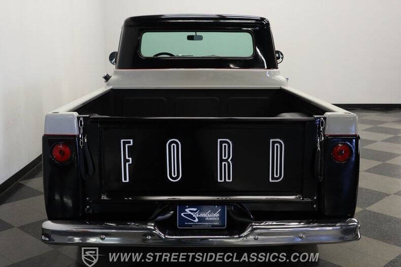 1957 Ford F-100