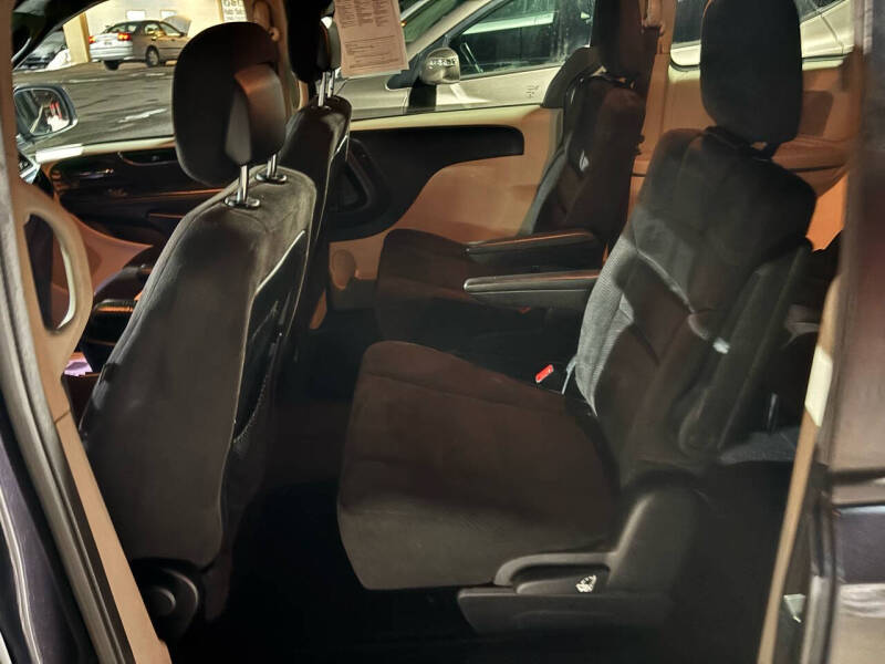 2014 Dodge Grand Caravan SE 30th Anniversary