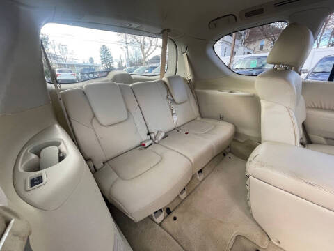 2011 Infiniti QX56