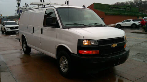 2022 Chevrolet Express 2500