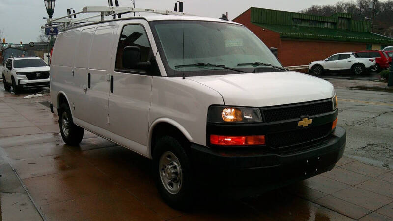 2022 Chevrolet Express 2500